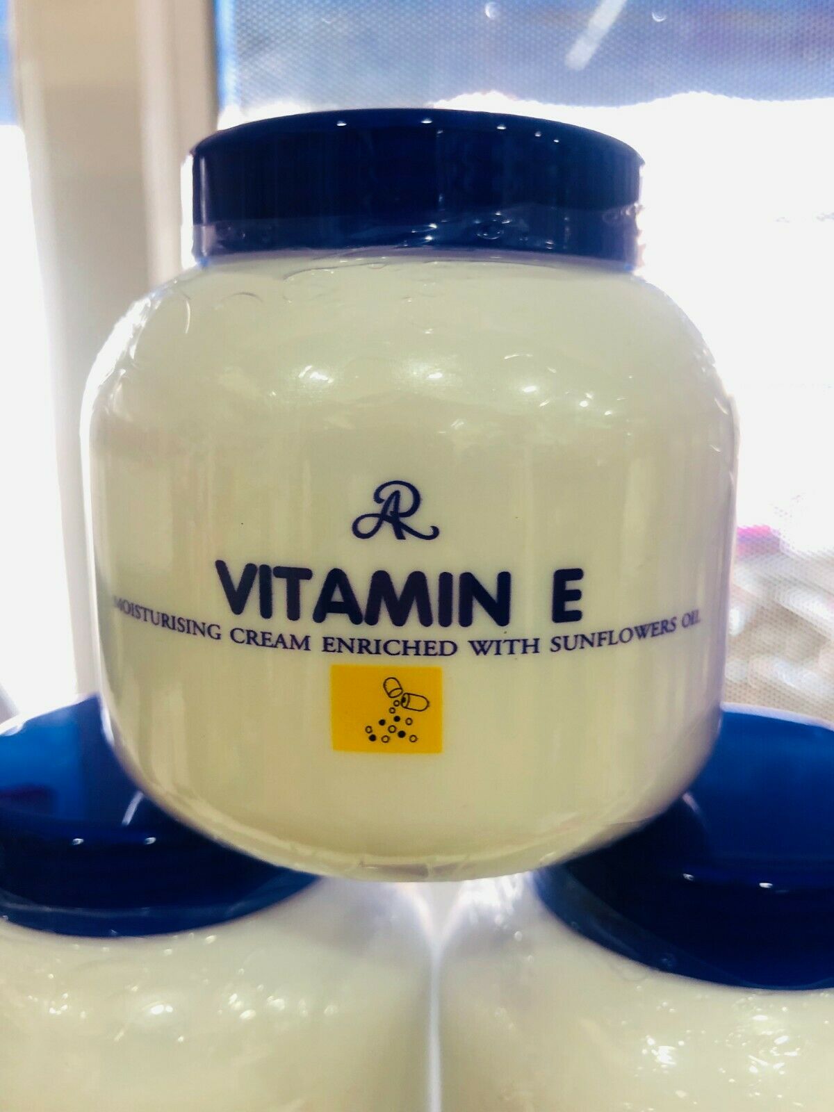 AR Vitamin E Moisturising Cream With Sunflowers Oil 500 ml tub