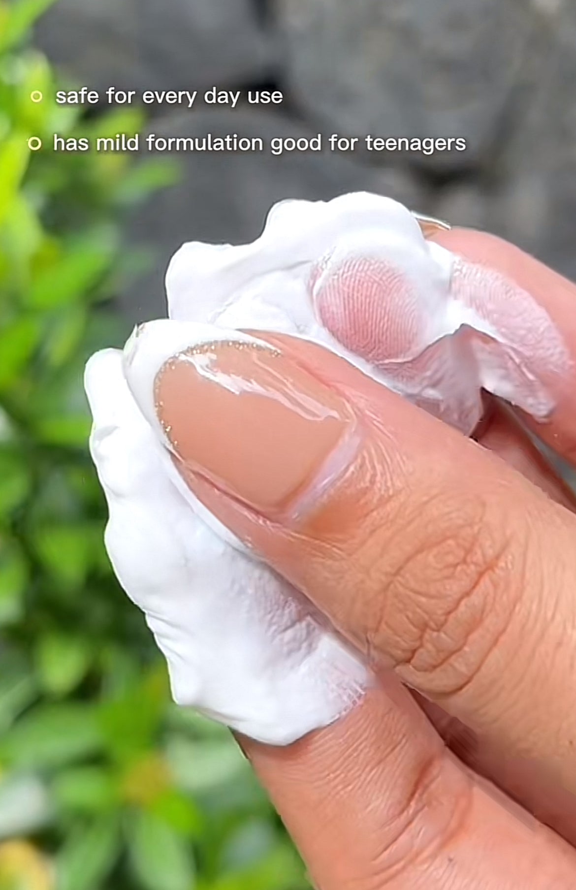 Angel’s Skin White As Snow Bleaching Cream
