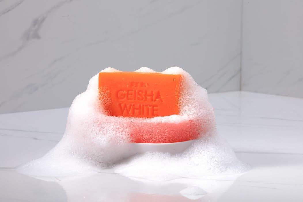 Geisha White Skin Brightening Bar (Intense) Scar and Blemish 65g bar soap