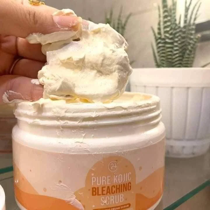 G21 Pure Kojic Bleaching Scrub Milky Citrus 300g