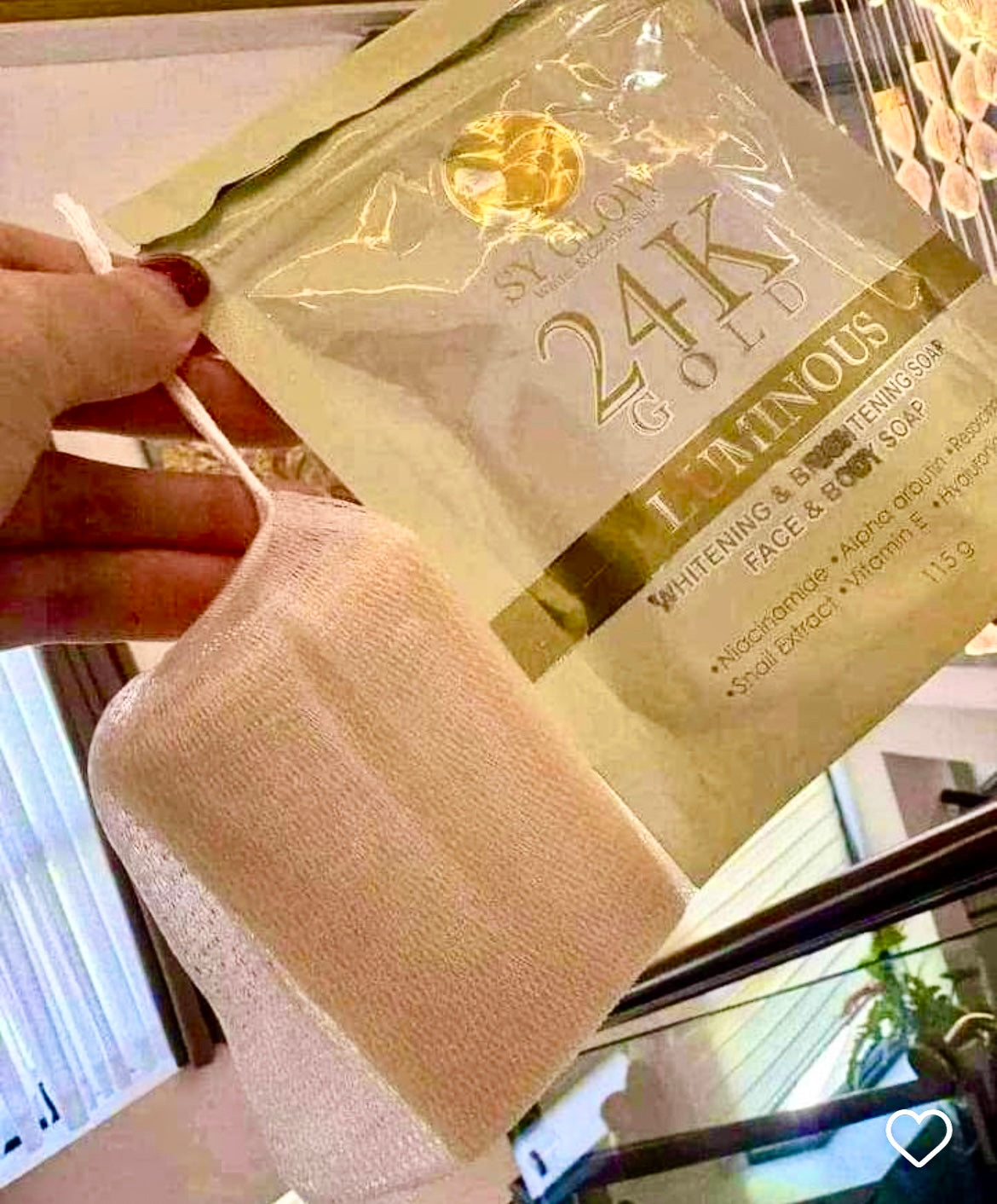 SY Glow 24K Gold Luminous Face and Body Soap 115g