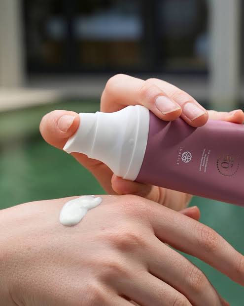 Luxelle Centella Sun Serum SPF 50+ PA++++