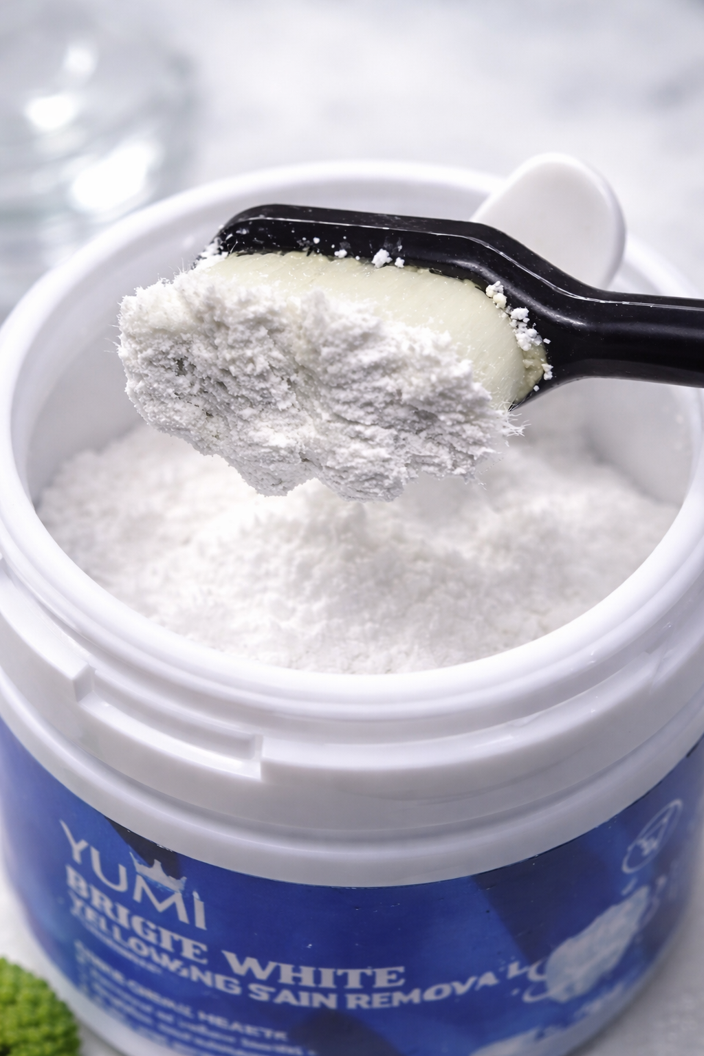 Yumi Bright White Yellowing Stain Removal Tooth Powder